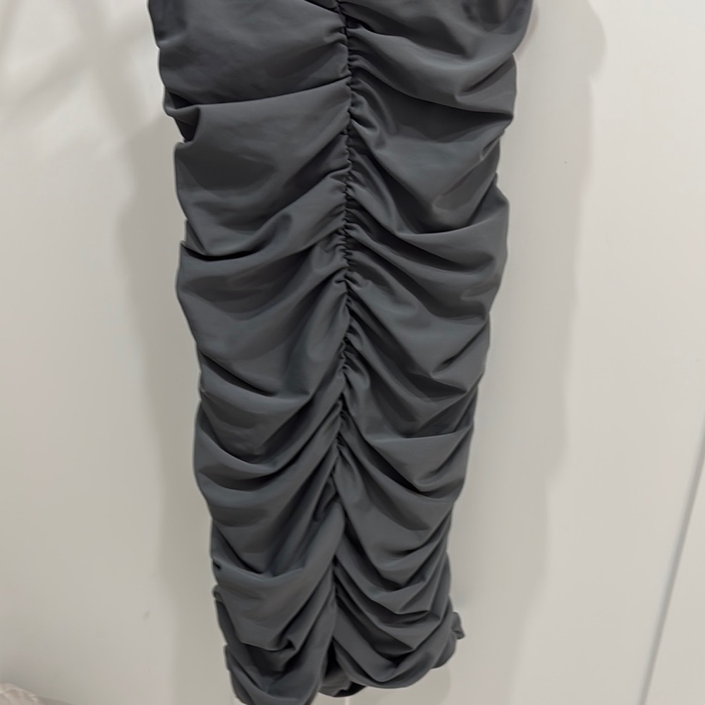 Stylish Gray Ruched Dress - Picture 3 of 7